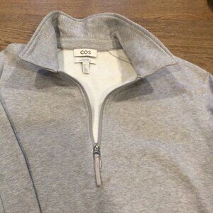 COS COLLARED HALF-ZIP SWEATSHIRT SZ M